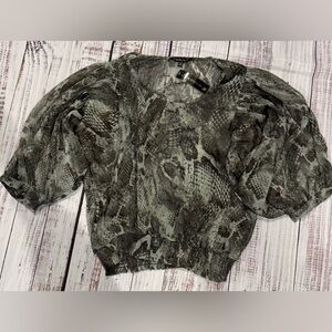 Chic Snake Print Puff Sleeve Blouse